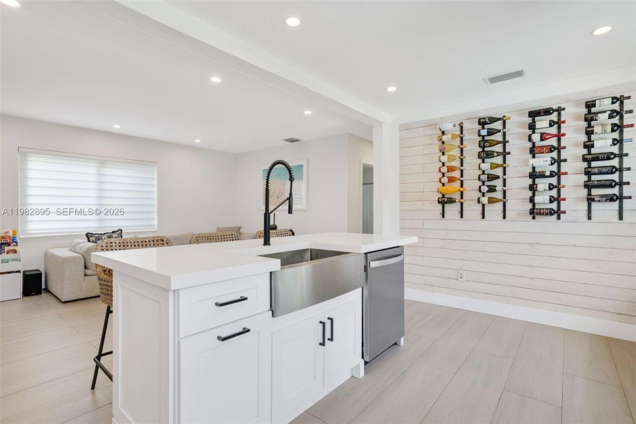 5830 SW 51st Ter, Miami, FL 33155 Photo