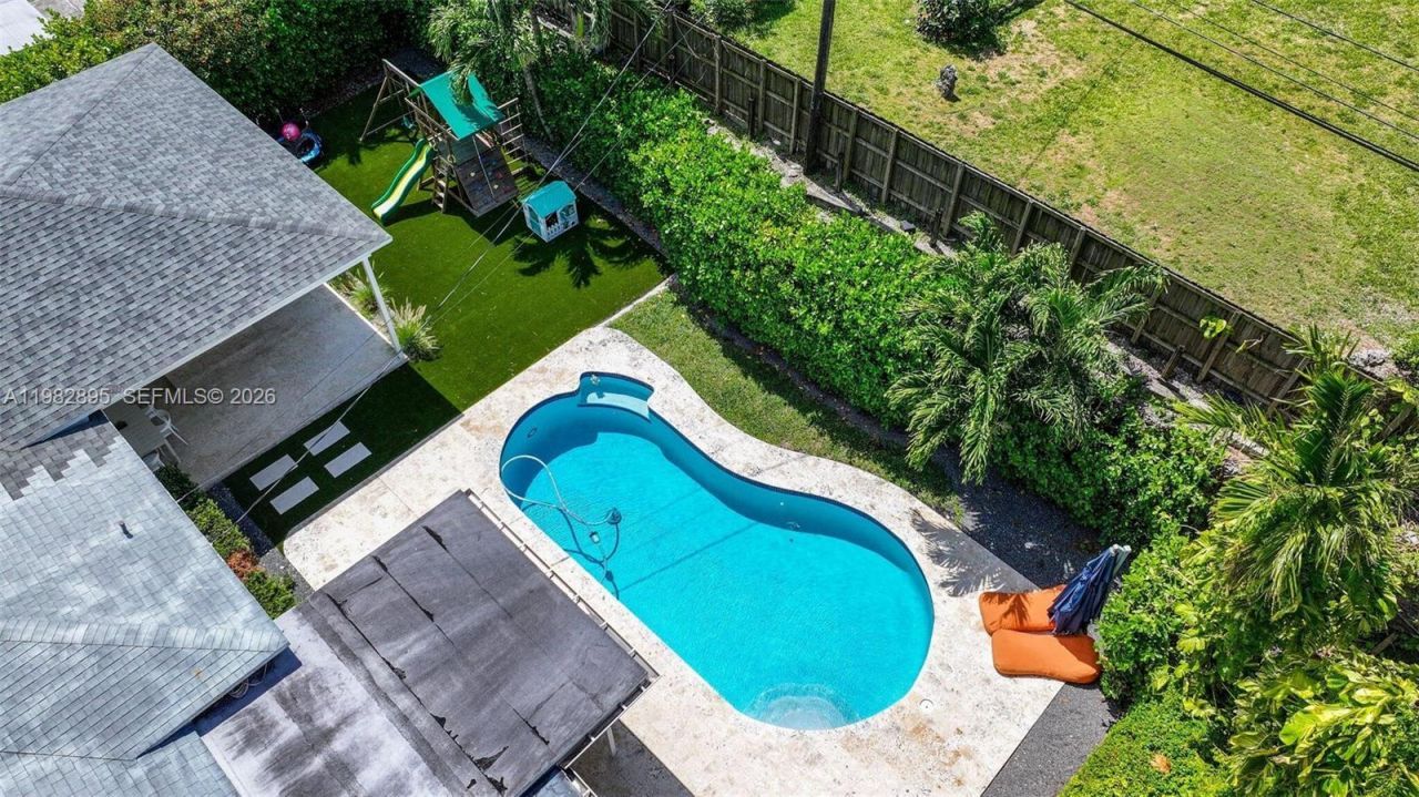5830 SW 51st Ter, Miami, FL 33155 Photo