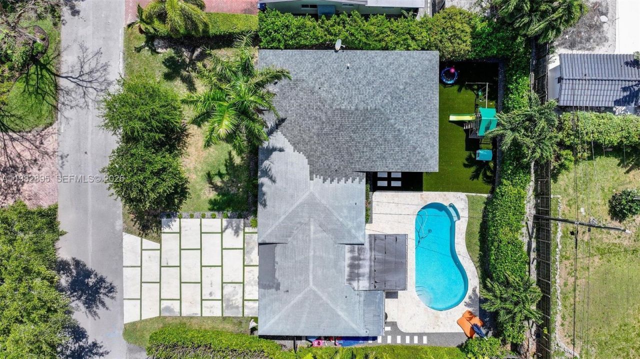 5830 SW 51st Ter, Miami, FL 33155 Photo