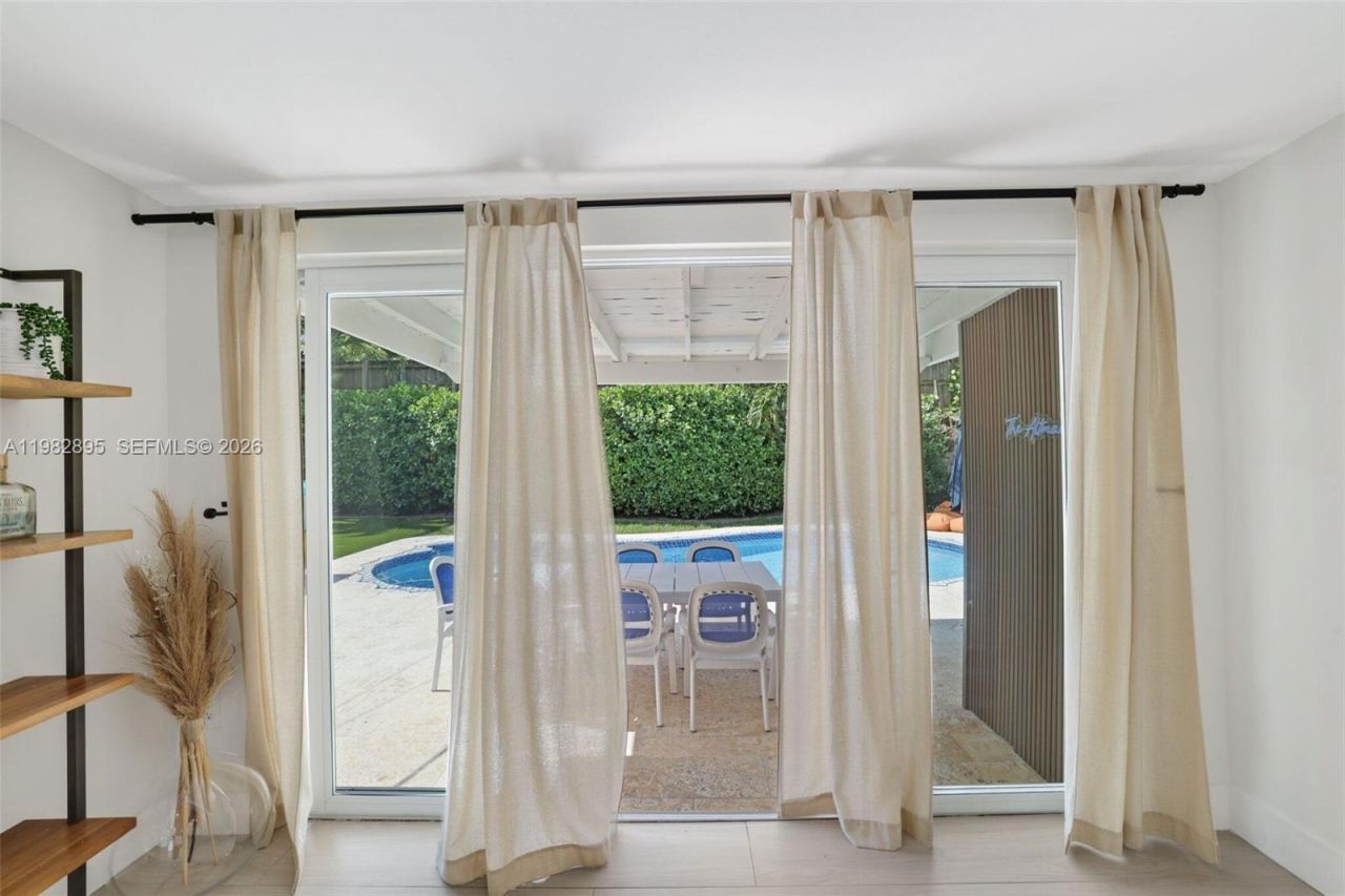 5830 SW 51st Ter, Miami, FL 33155 Photo