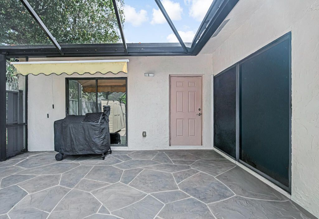 8888 Thumbwood Circle, Unit Apt B, Boynton Beach, FL 33436 Photo