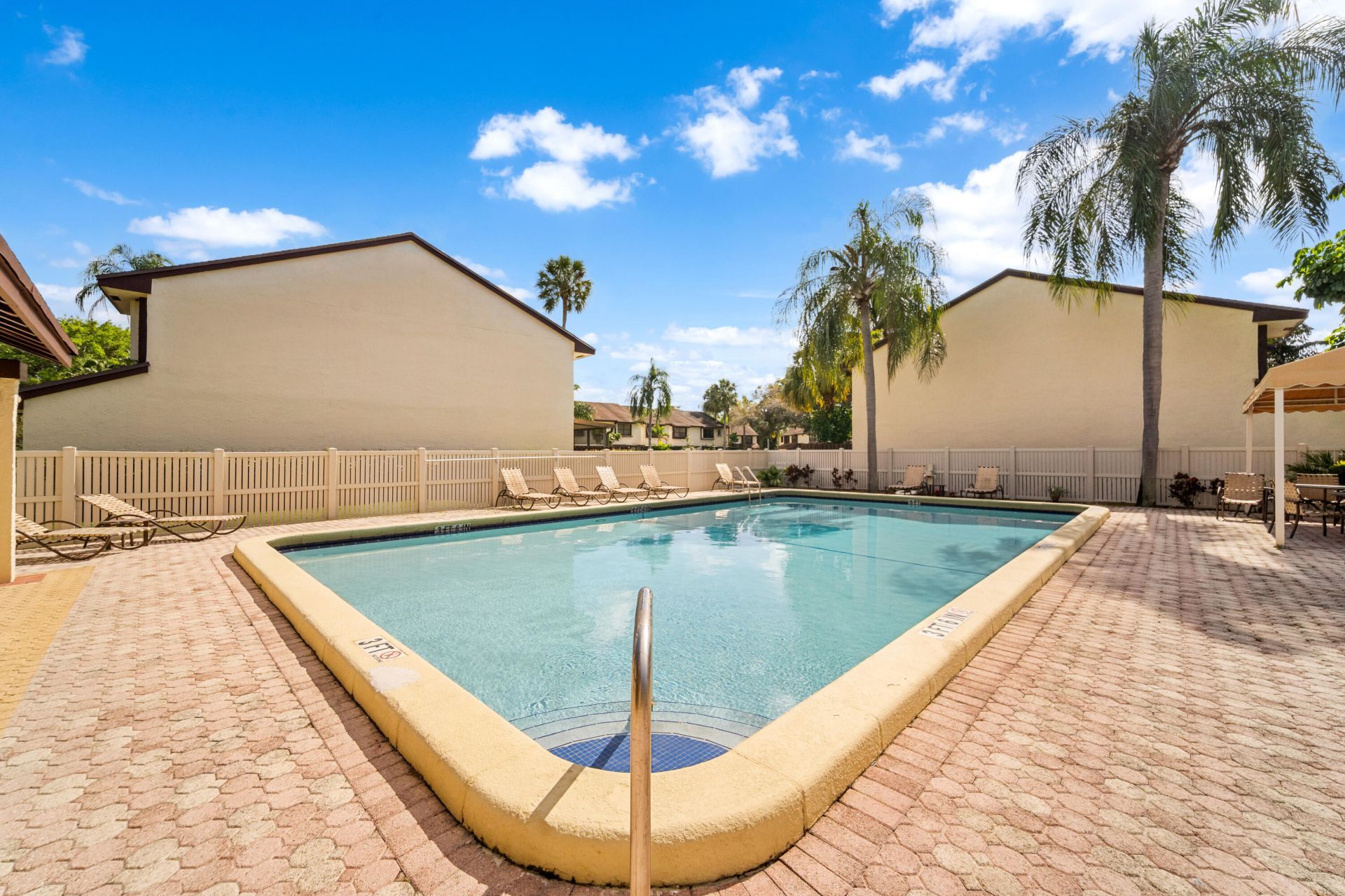 3801 N Carambola Cir North Circle N, Unit 2802, Coconut Creek, FL 33066 Photo