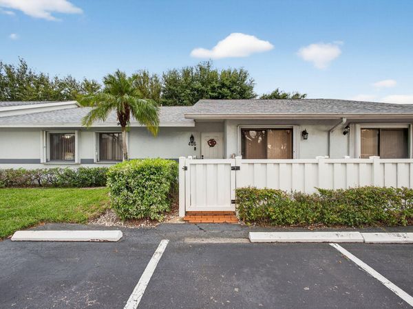 2640 Gately Drive W, Unit 406, West Palm Beach, FL 33415