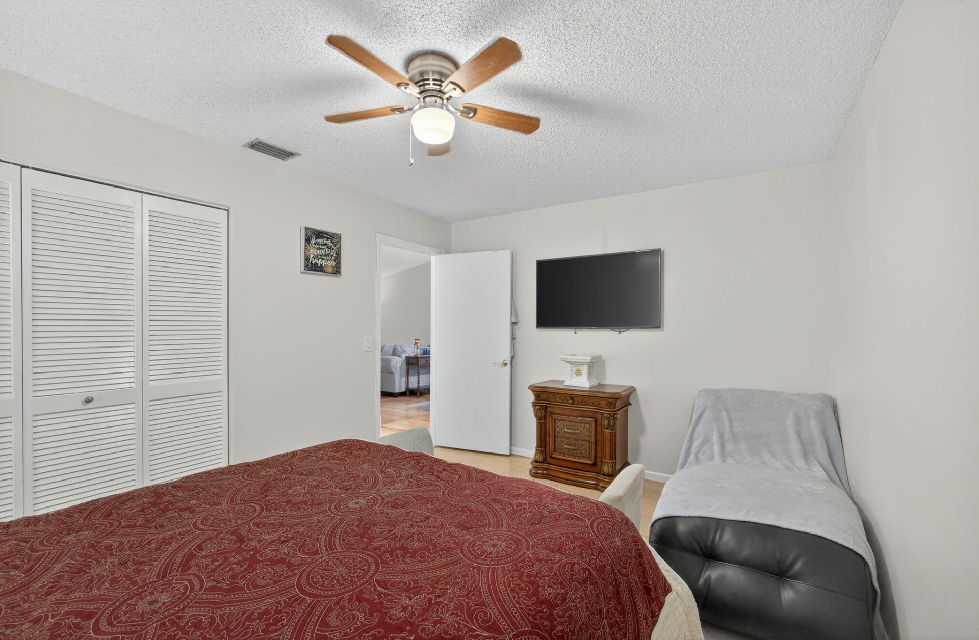 2640 Gately Drive W, Unit 406, West Palm Beach, FL 33415 Photo