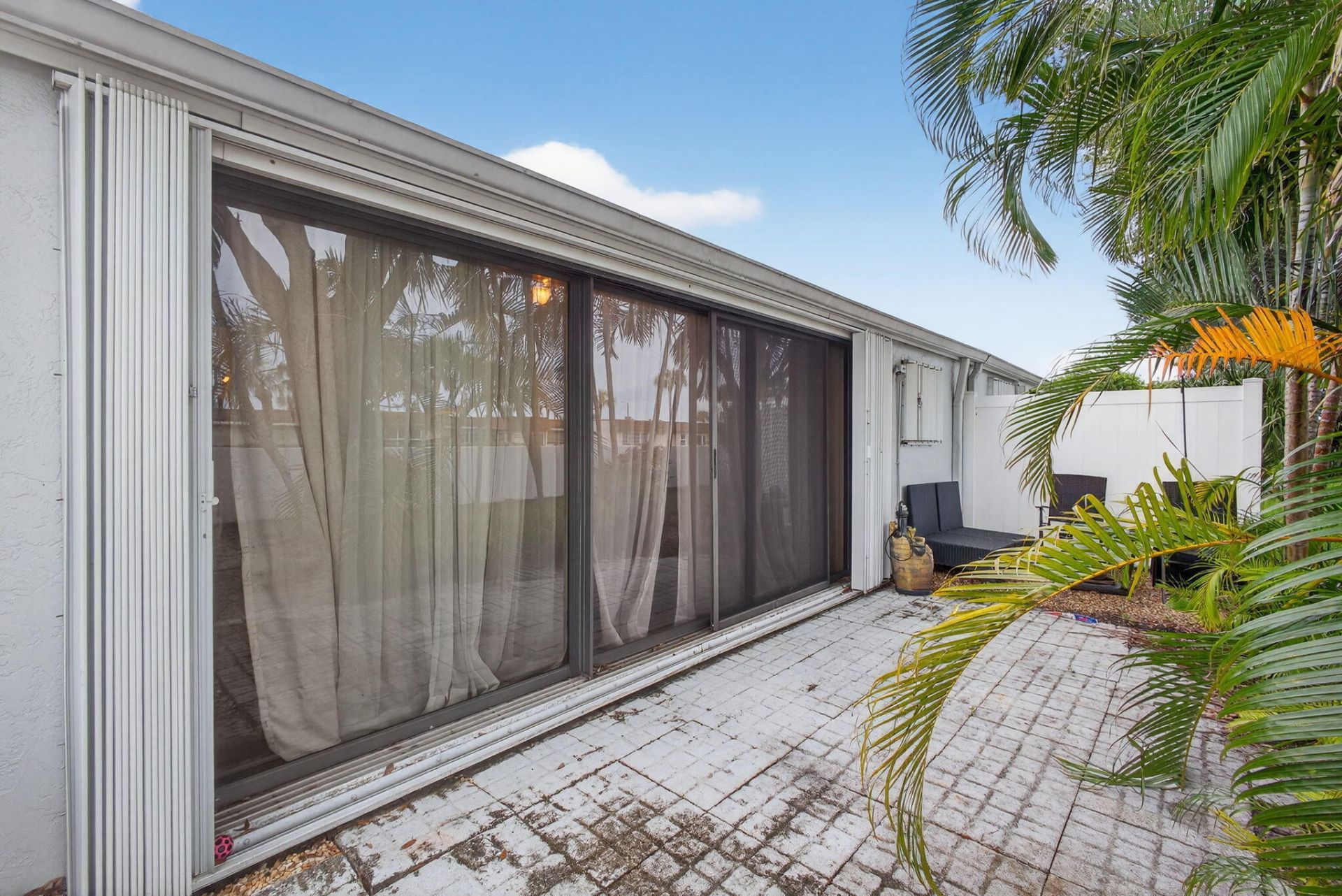 2640 Gately Drive W, Unit 406, West Palm Beach, FL 33415 Photo