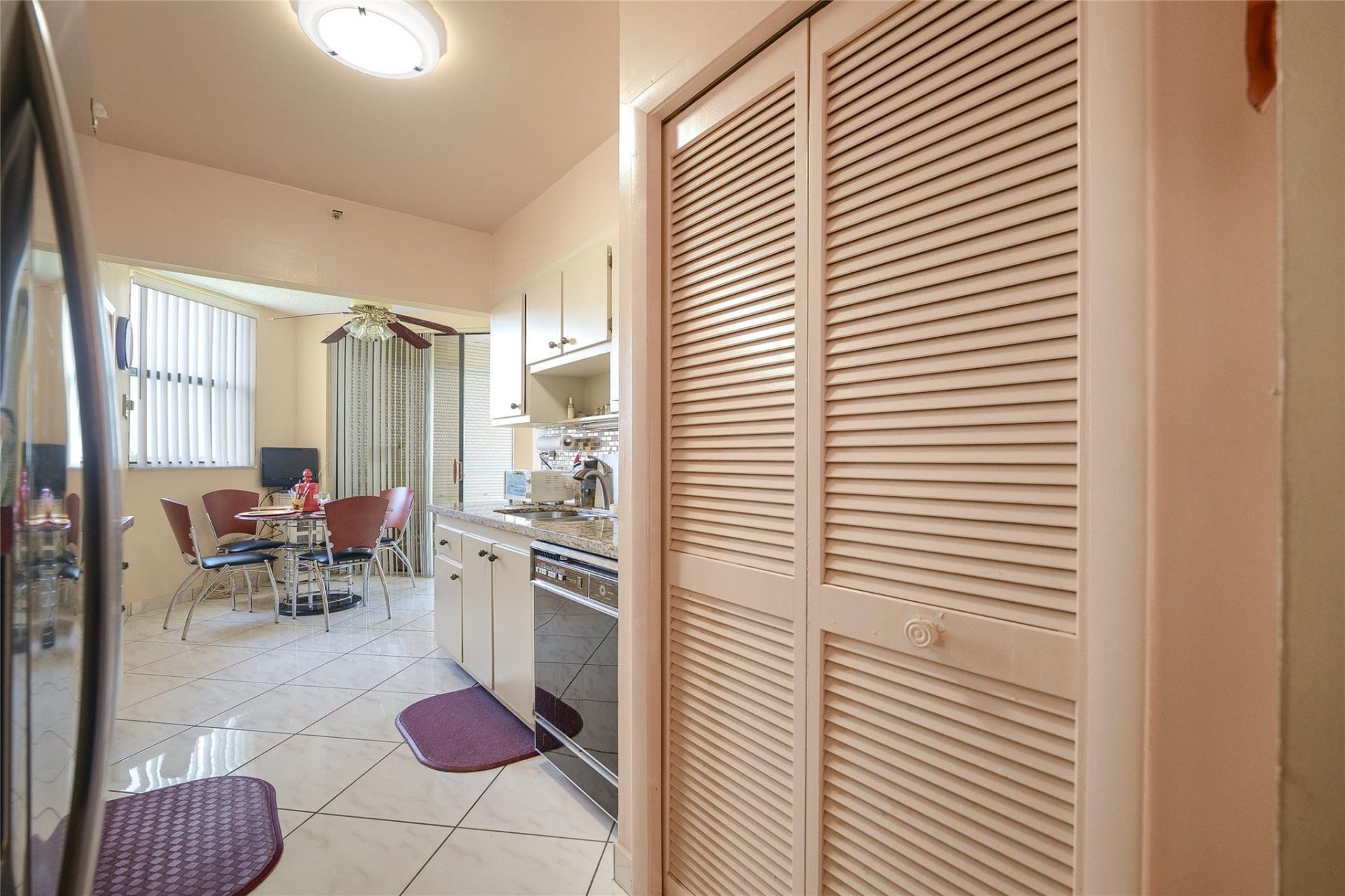 7100 Radice Court, Unit 507, Lauderhill, FL 33319 Photo