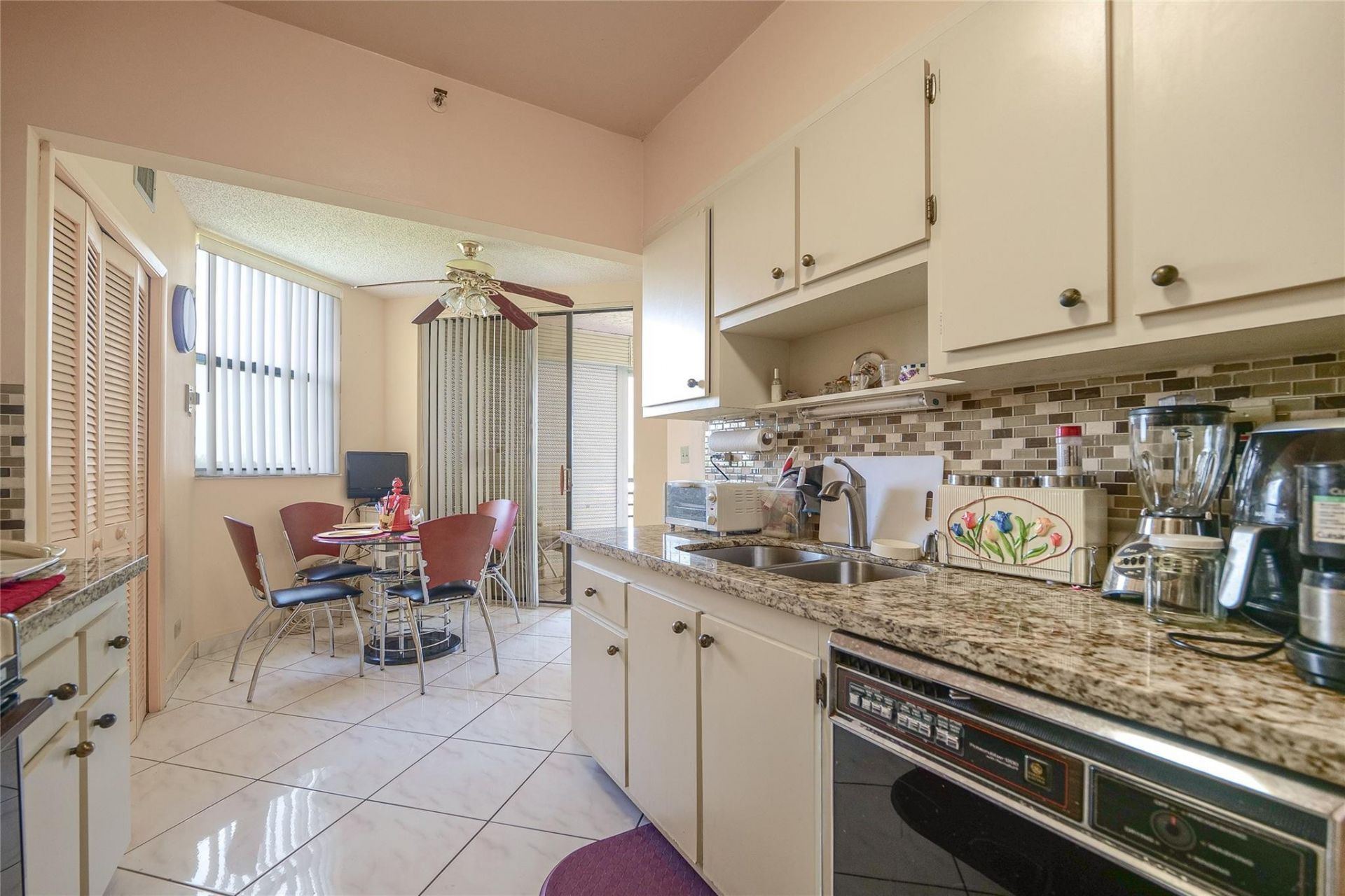 7100 Radice Court, Unit 507, Lauderhill, FL 33319 Photo