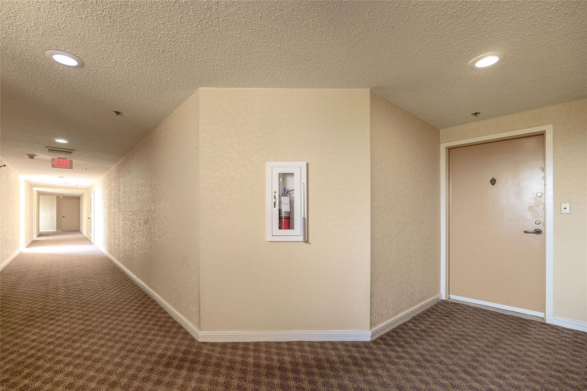 7100 Radice Court, Unit 507, Lauderhill, FL 33319 Photo