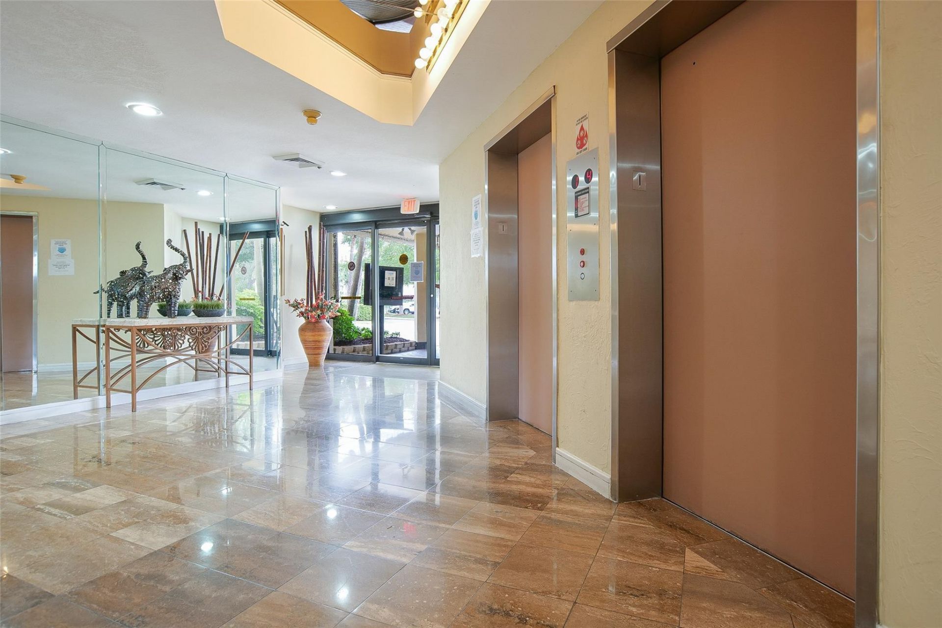 7100 Radice Court, Unit 507, Lauderhill, FL 33319 Photo