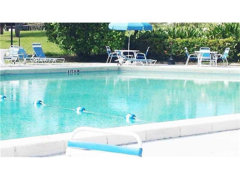 7100 Radice Court, Unit 507, Lauderhill, FL 33319 Photo