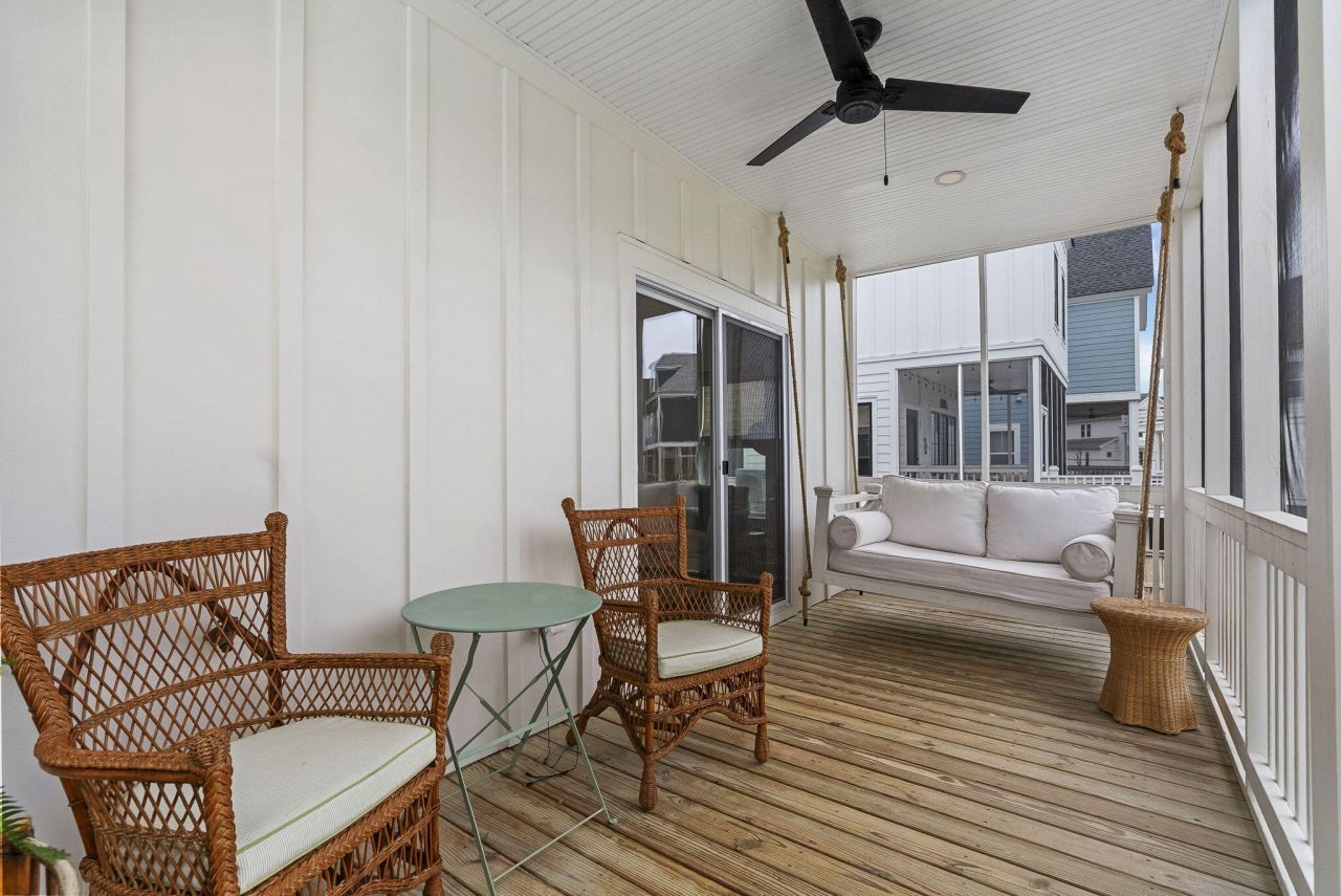 1007 Carmela Court Photo 10