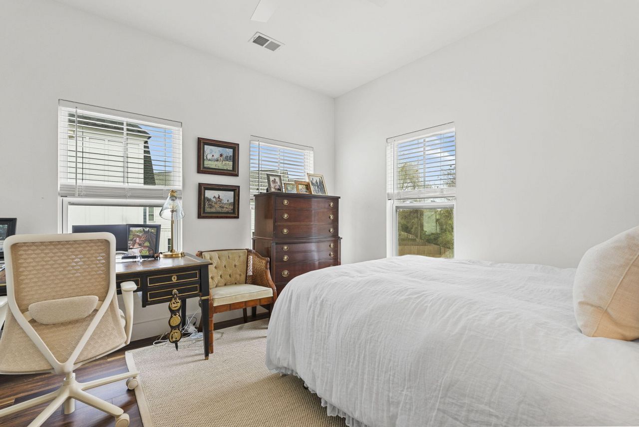 1007 Carmela Court Photo 24