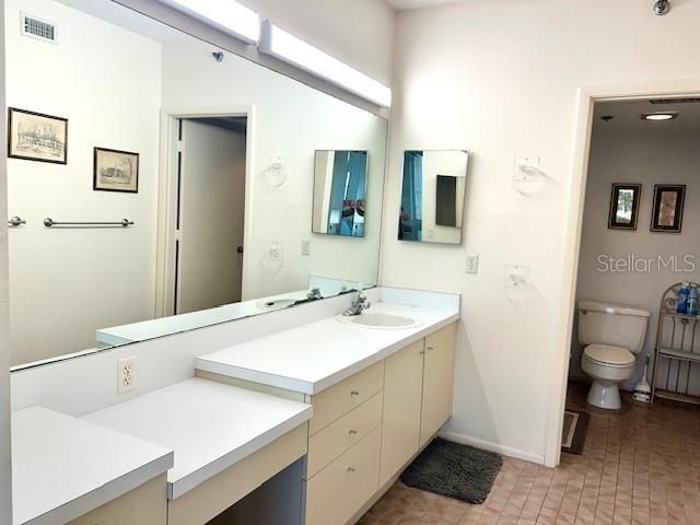 1095 Gulf Of Mexico Drive, Unit 104, Longboat Key, FL 34228 Photo