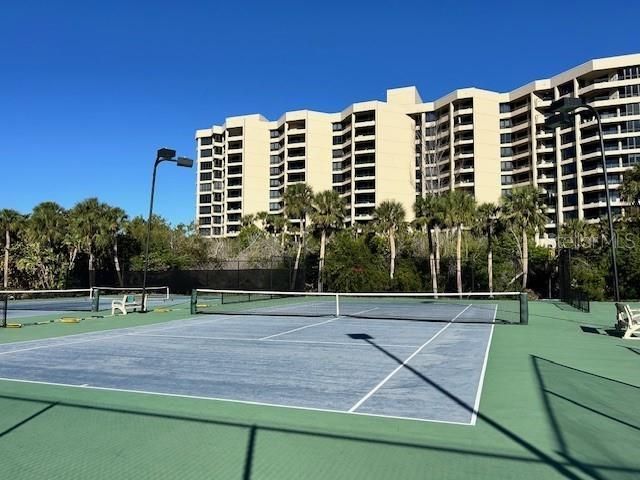 1095 Gulf Of Mexico Drive, Unit 104, Longboat Key, FL 34228 Photo