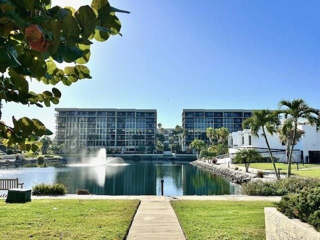 1095 Gulf Of Mexico Drive, Unit 104, Longboat Key, FL 34228 Photo