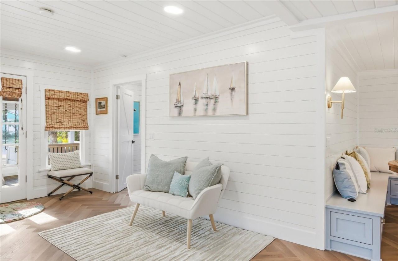 2913 Gulf Drive, Holmes Beach, FL 34217 Photo