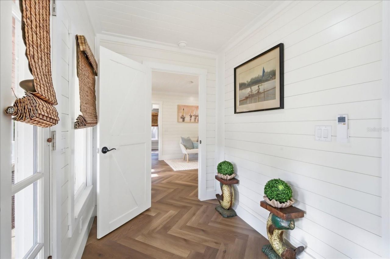 2913 Gulf Drive, Holmes Beach, FL 34217 Photo