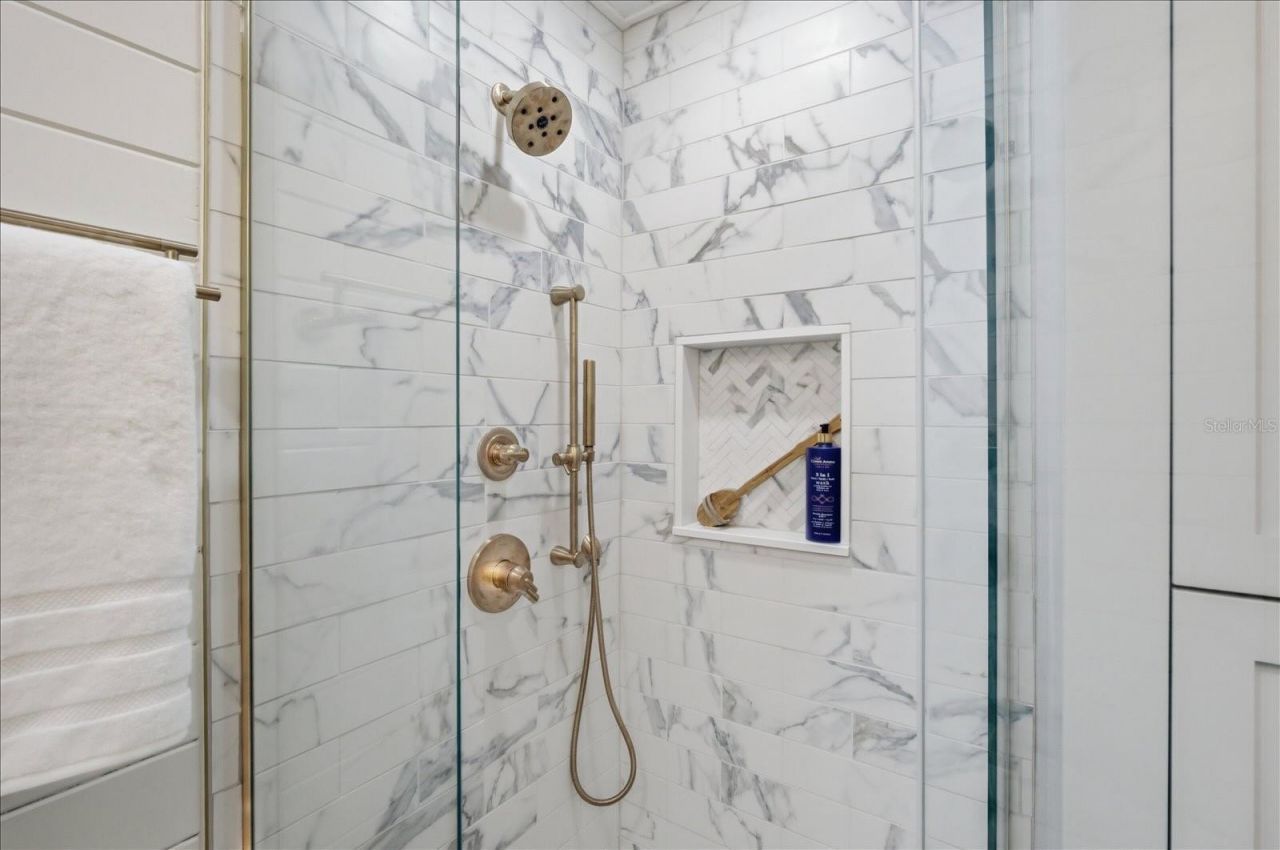 2913 Gulf Drive, Holmes Beach, FL 34217 Photo