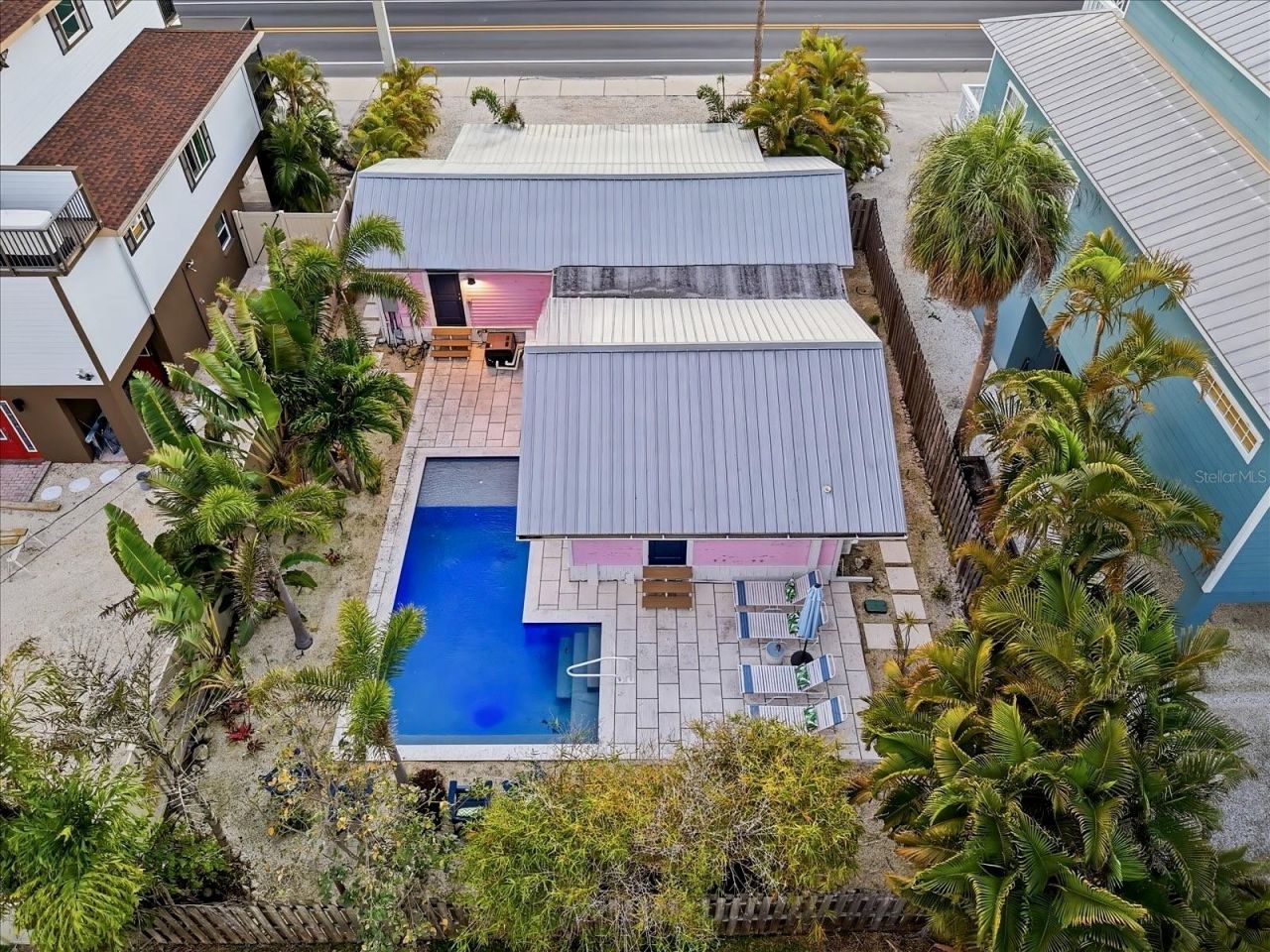 2913 Gulf Drive, Holmes Beach, FL 34217 Photo