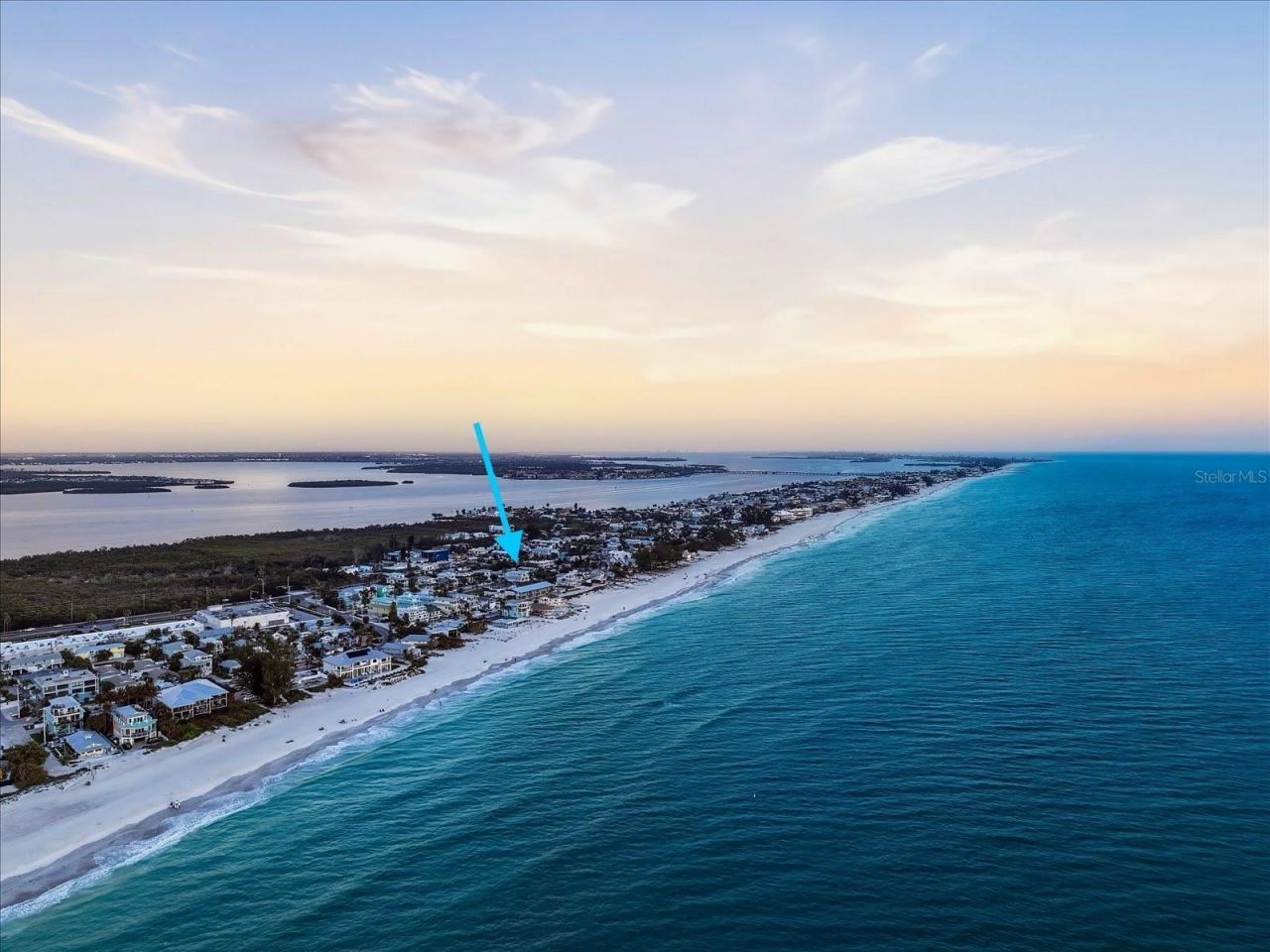 2913 Gulf Drive, Holmes Beach, FL 34217 Photo