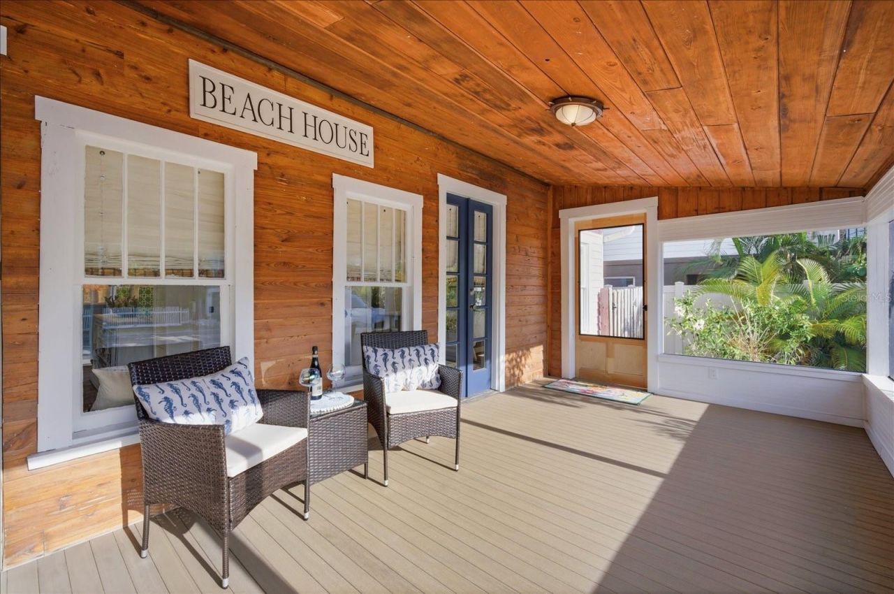 2913 Gulf Drive, Holmes Beach, FL 34217 Photo