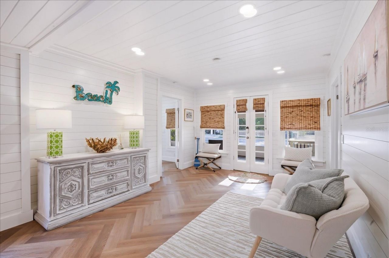 2913 Gulf Drive, Holmes Beach, FL 34217 Photo