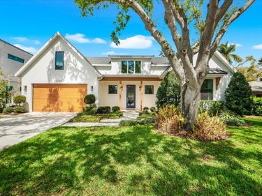 2135 DATURA STREET, SARASOTA, FL 34239