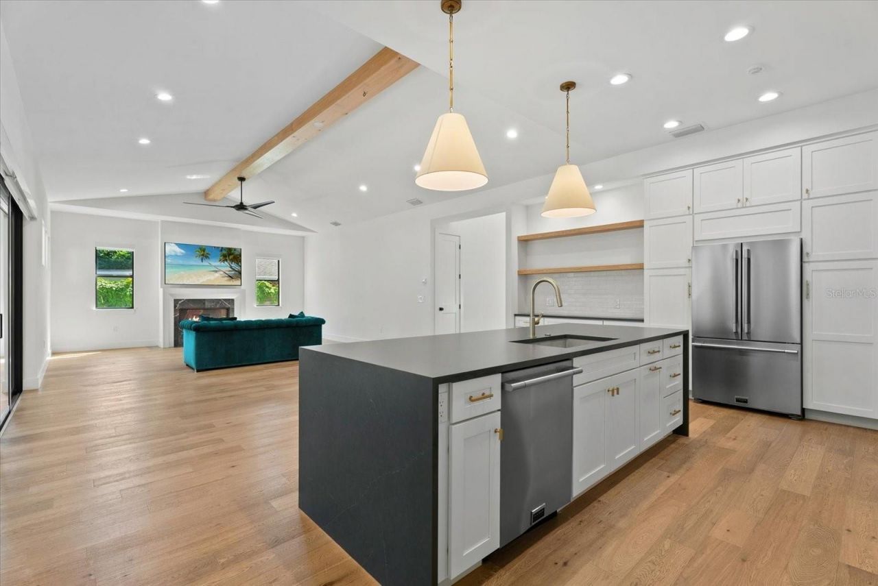 2135 Datura Street, Sarasota, FL 34239 Photo