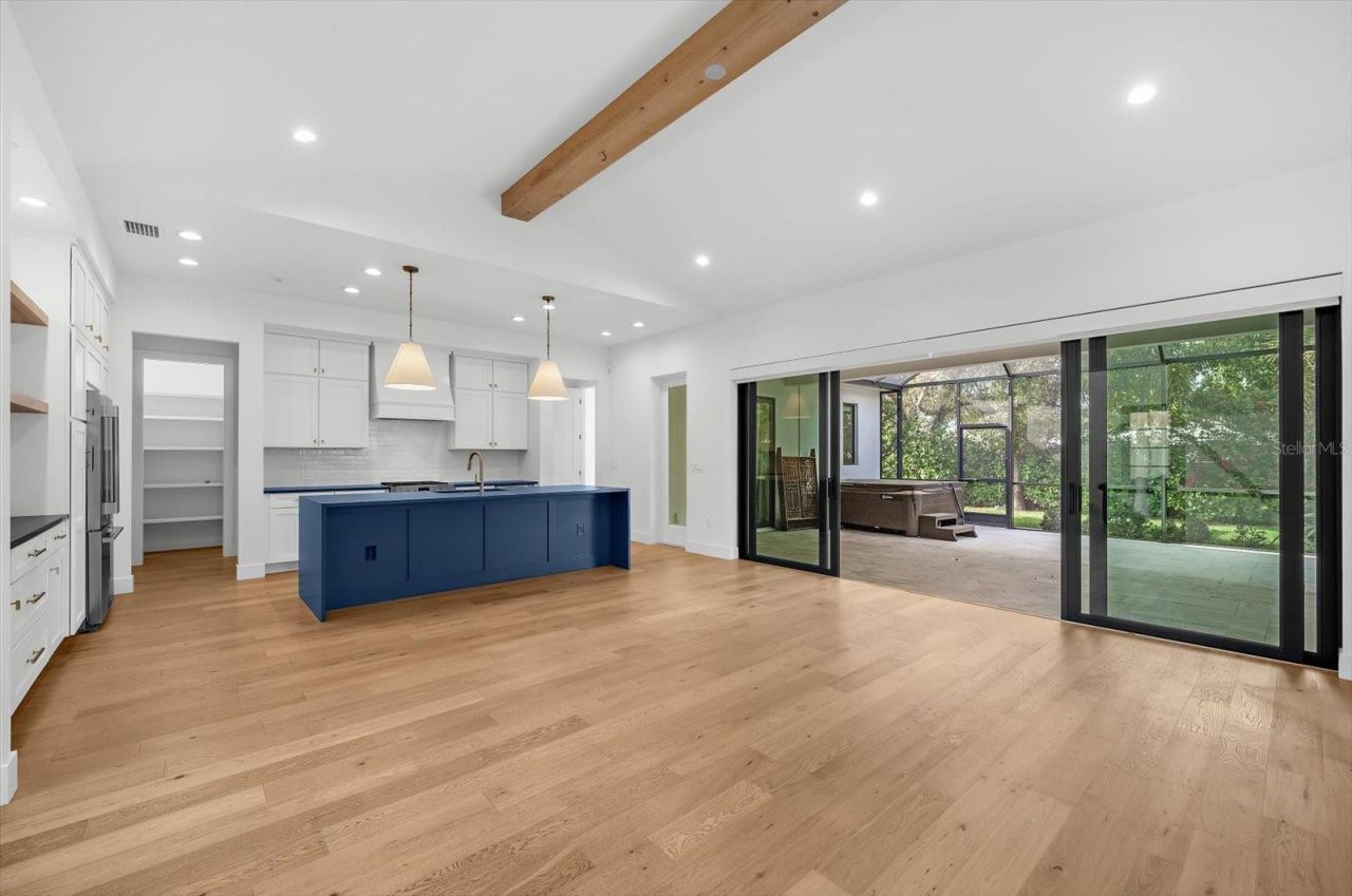 2135 Datura Street, Sarasota, FL 34239 Photo