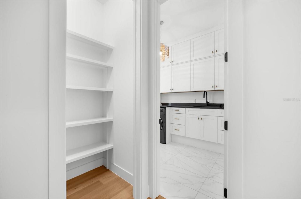 2135 Datura Street, Sarasota, FL 34239 Photo