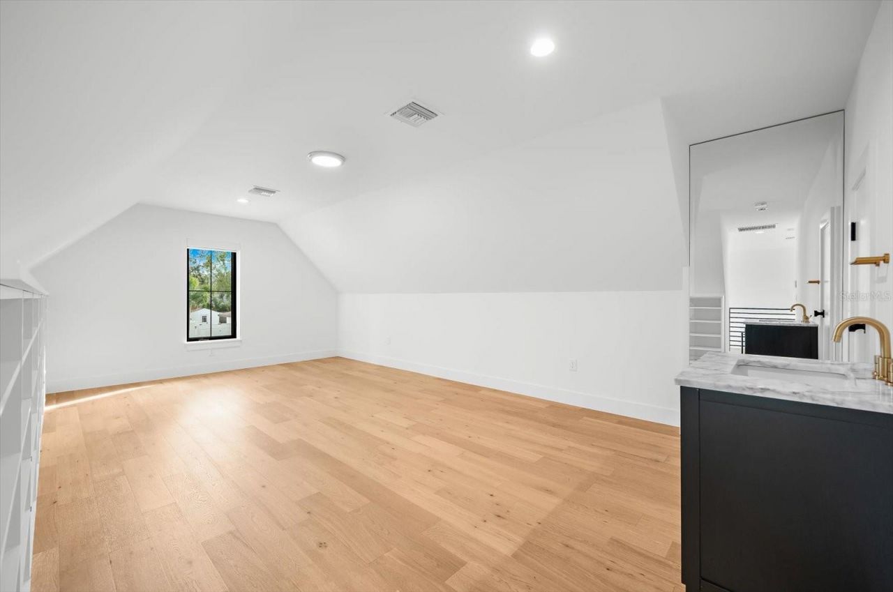 2135 Datura Street, Sarasota, FL 34239 Photo