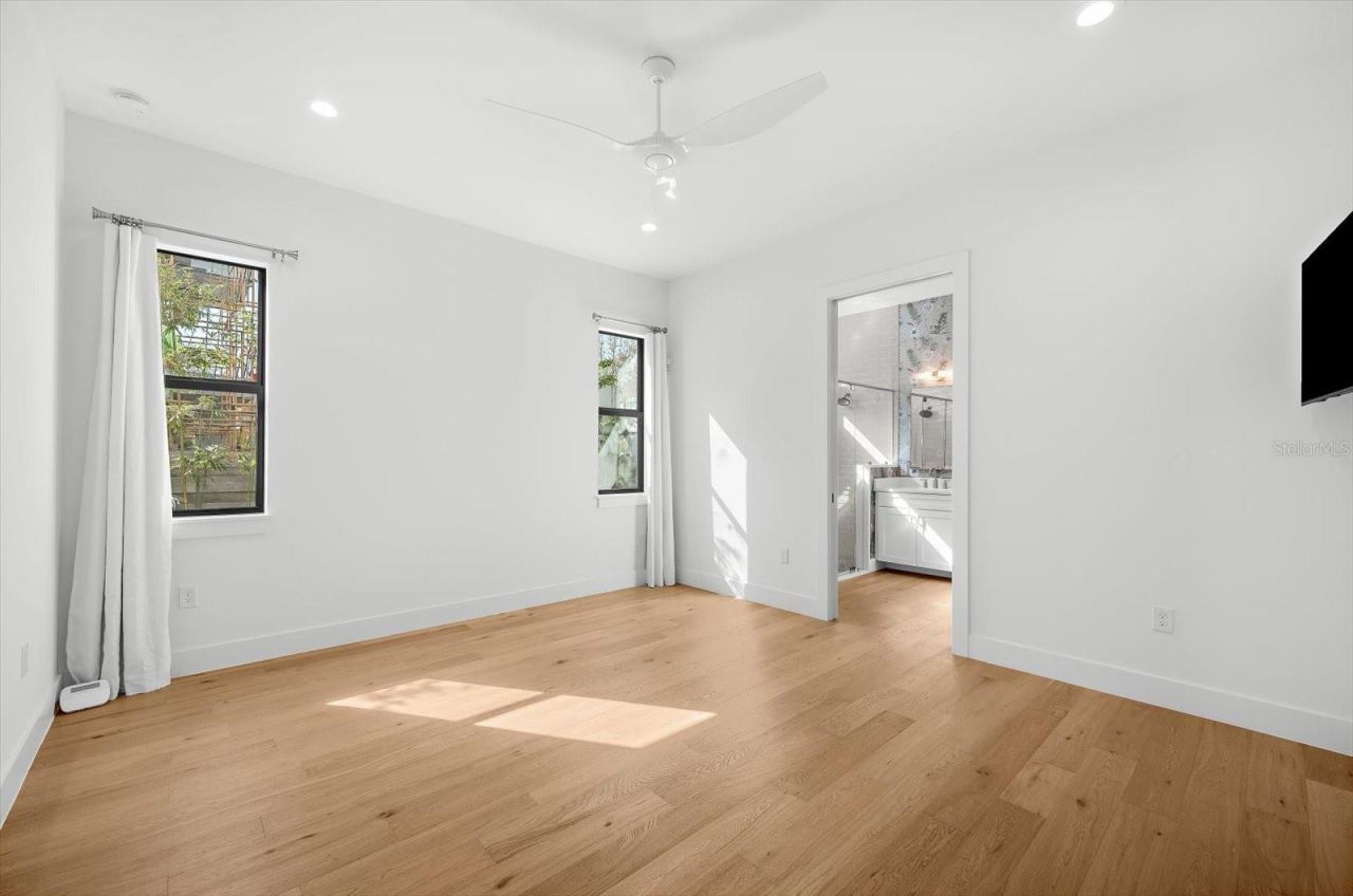 2135 Datura Street, Sarasota, FL 34239 Photo