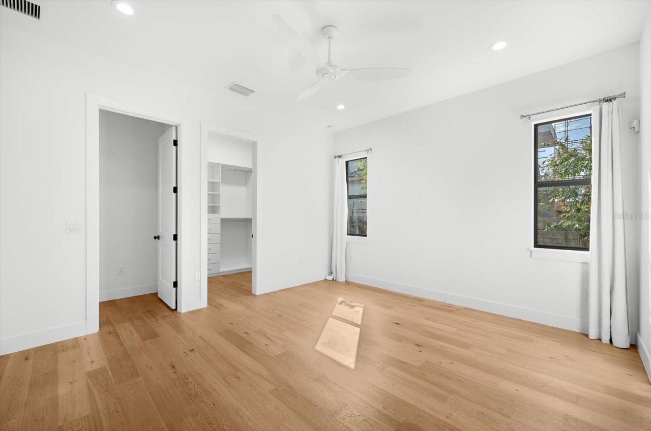 2135 Datura Street, Sarasota, FL 34239 Photo