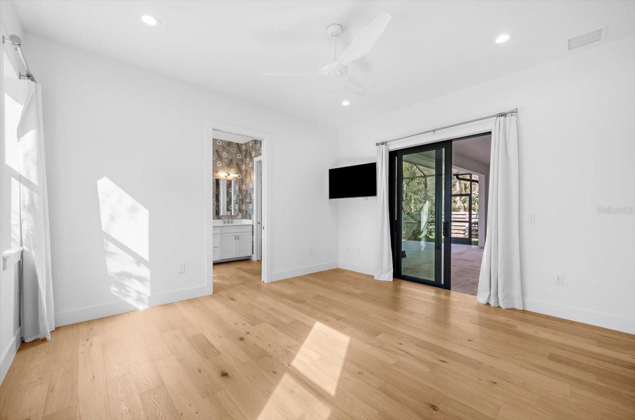 2135 Datura Street, Sarasota, FL 34239 Photo