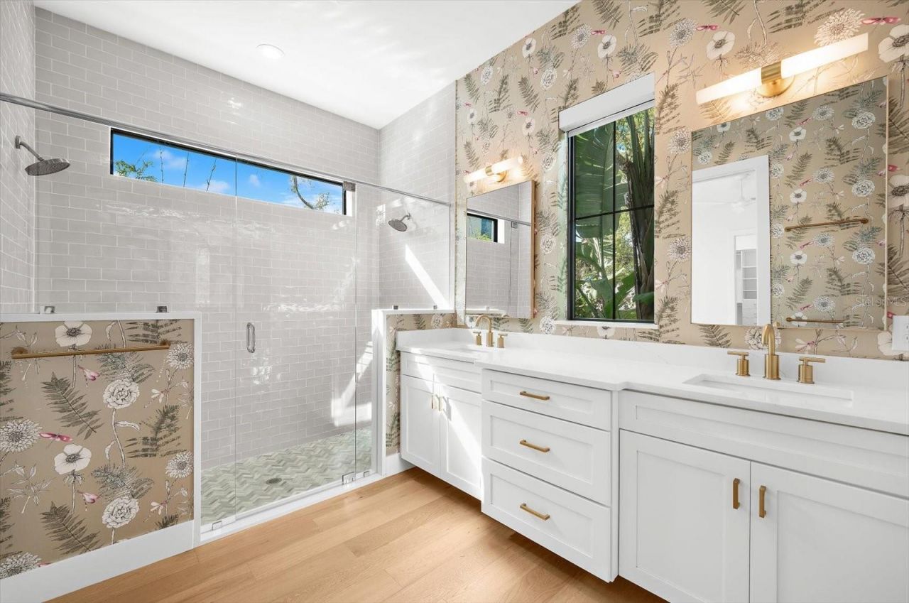 2135 Datura Street, Sarasota, FL 34239 Photo
