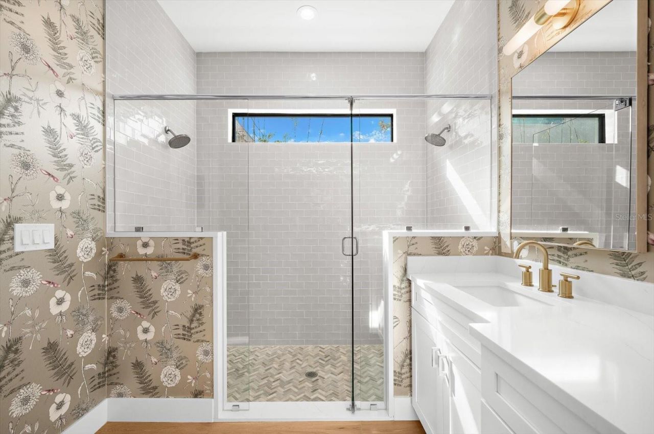 2135 Datura Street, Sarasota, FL 34239 Photo