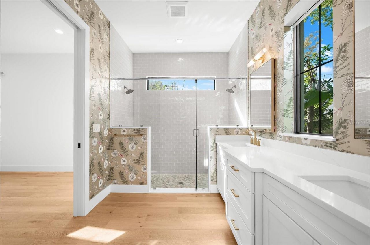 2135 Datura Street, Sarasota, FL 34239 Photo