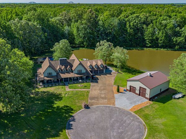 5 Woodhaven Estates, Metropolis, IL 62960