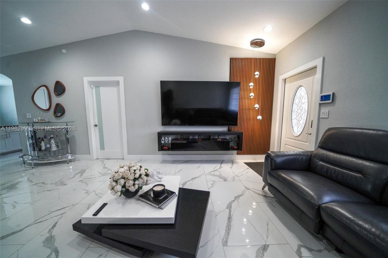 16334 SW 57th St, Miami, FL 33193 Photo