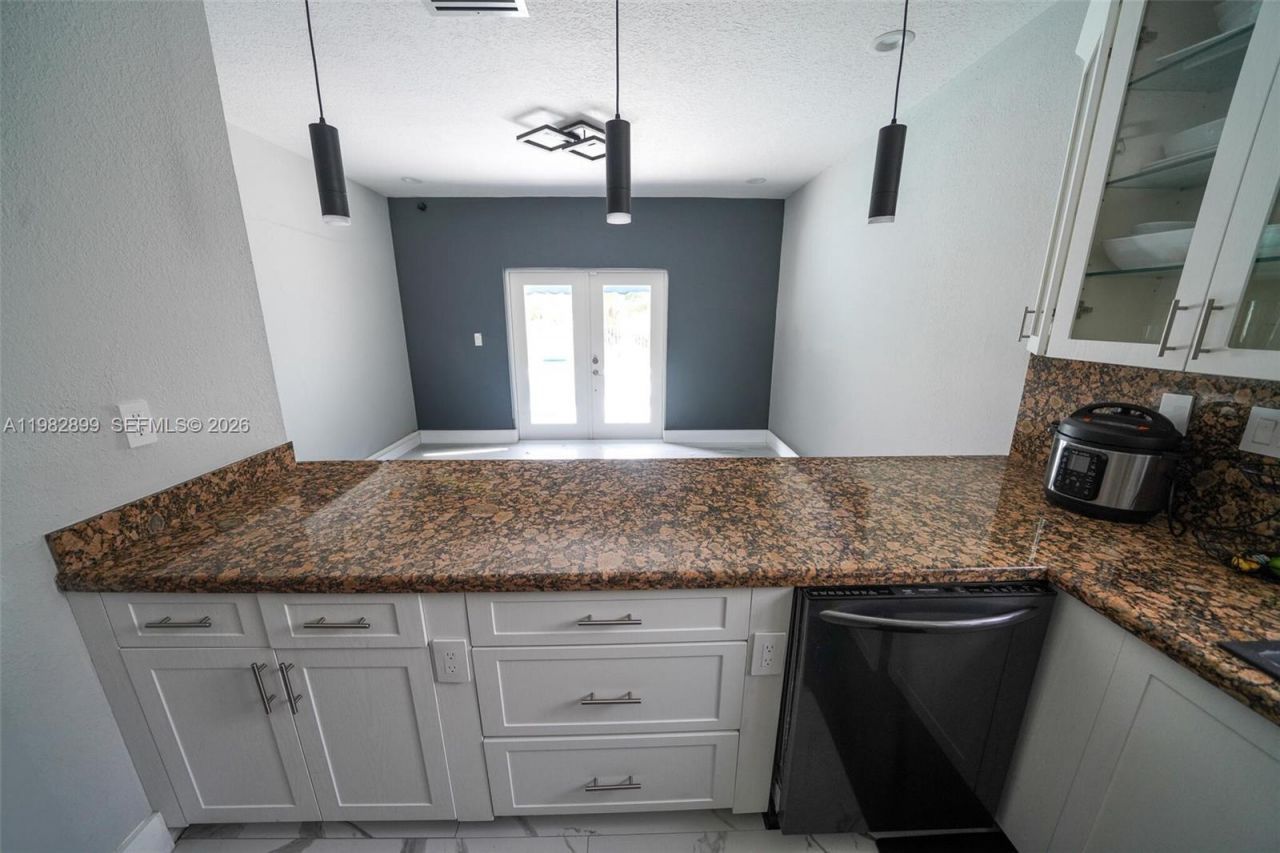 16334 SW 57th St, Miami, FL 33193 Photo