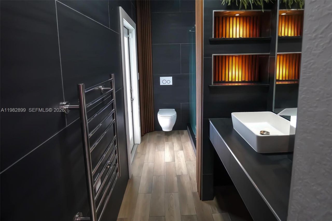 16334 SW 57th St, Miami, FL 33193 Photo