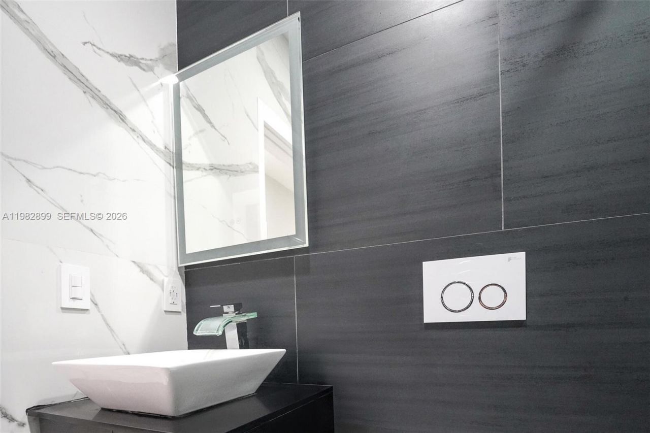 16334 SW 57th St, Miami, FL 33193 Photo