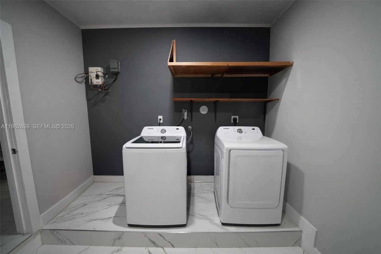 16334 SW 57th St, Miami, FL 33193 Photo