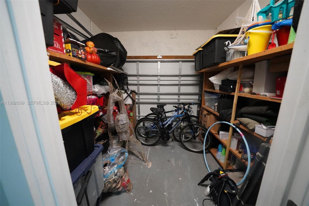 16334 SW 57th St, Miami, FL 33193 Photo