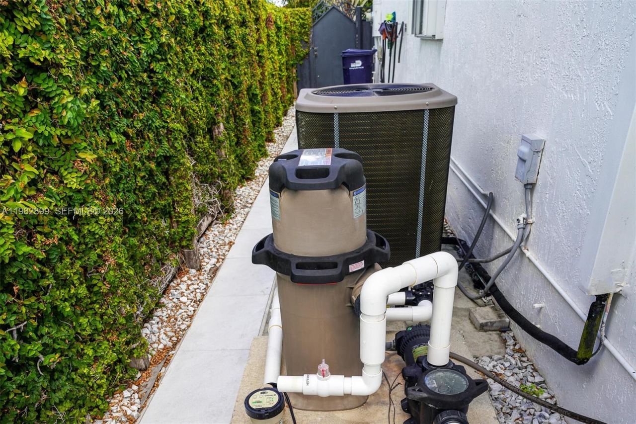 16334 SW 57th St, Miami, FL 33193 Photo