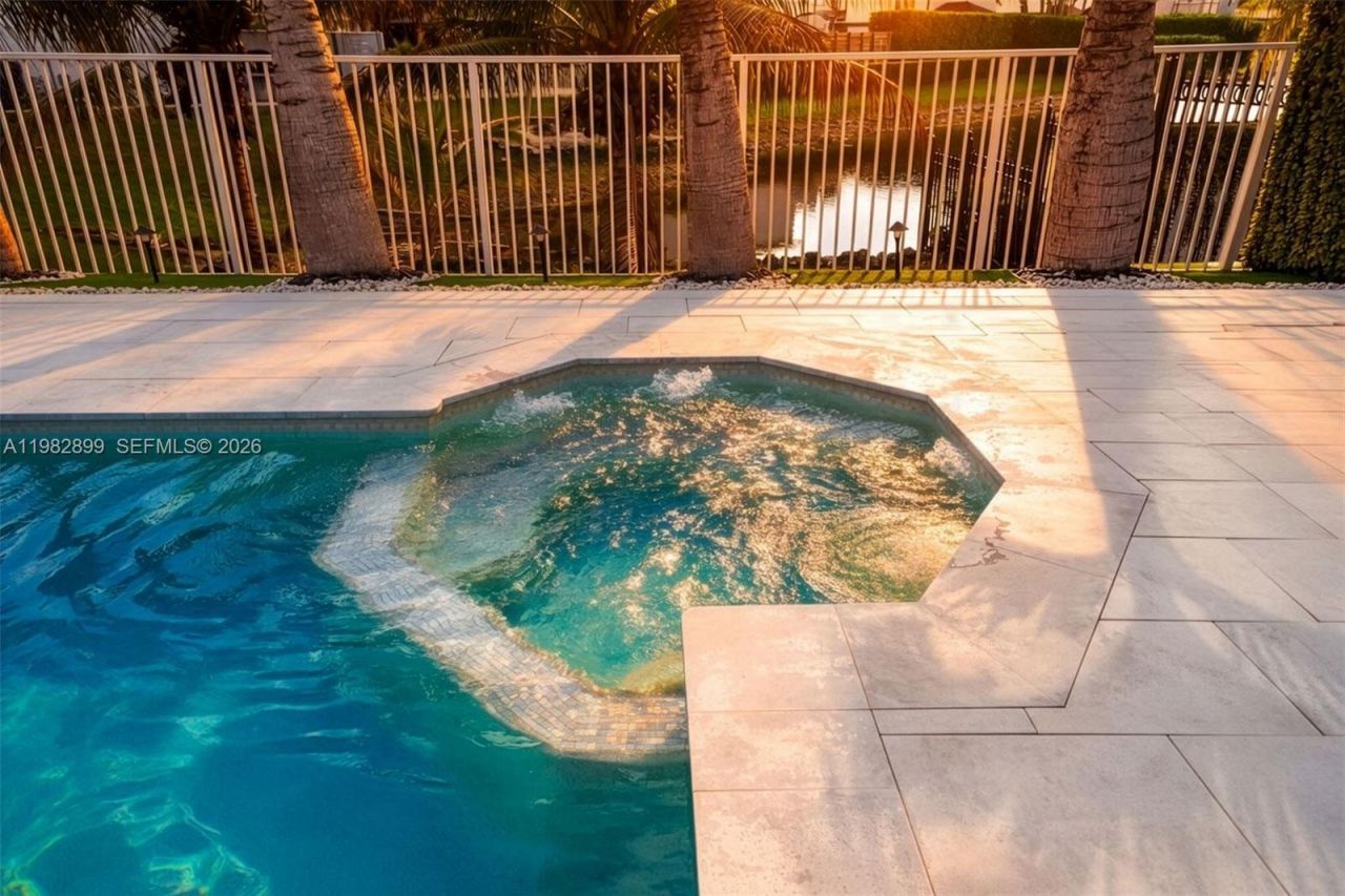 16334 SW 57th St, Miami, FL 33193 Photo