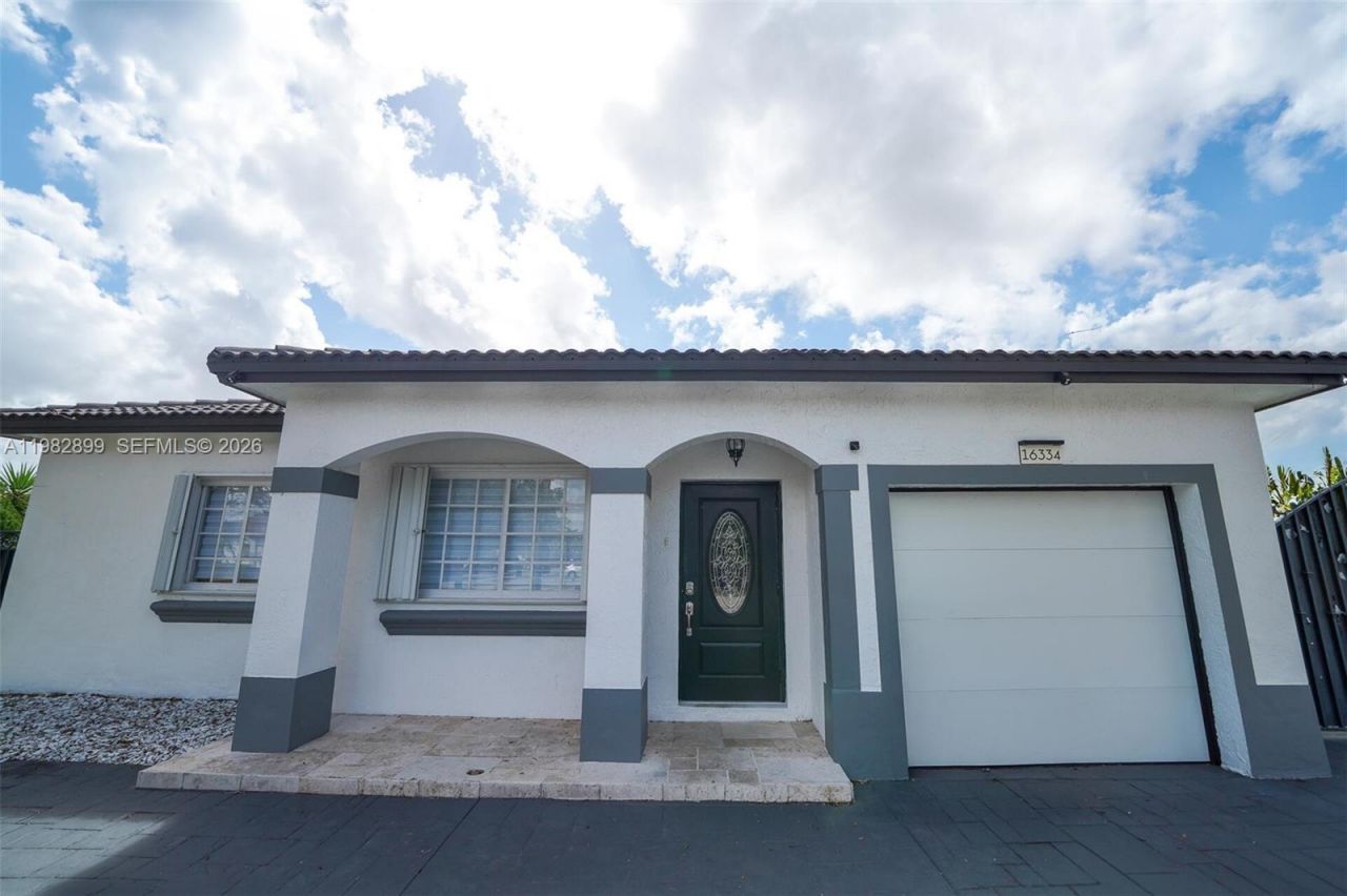 16334 SW 57th St, Miami, FL 33193 Photo