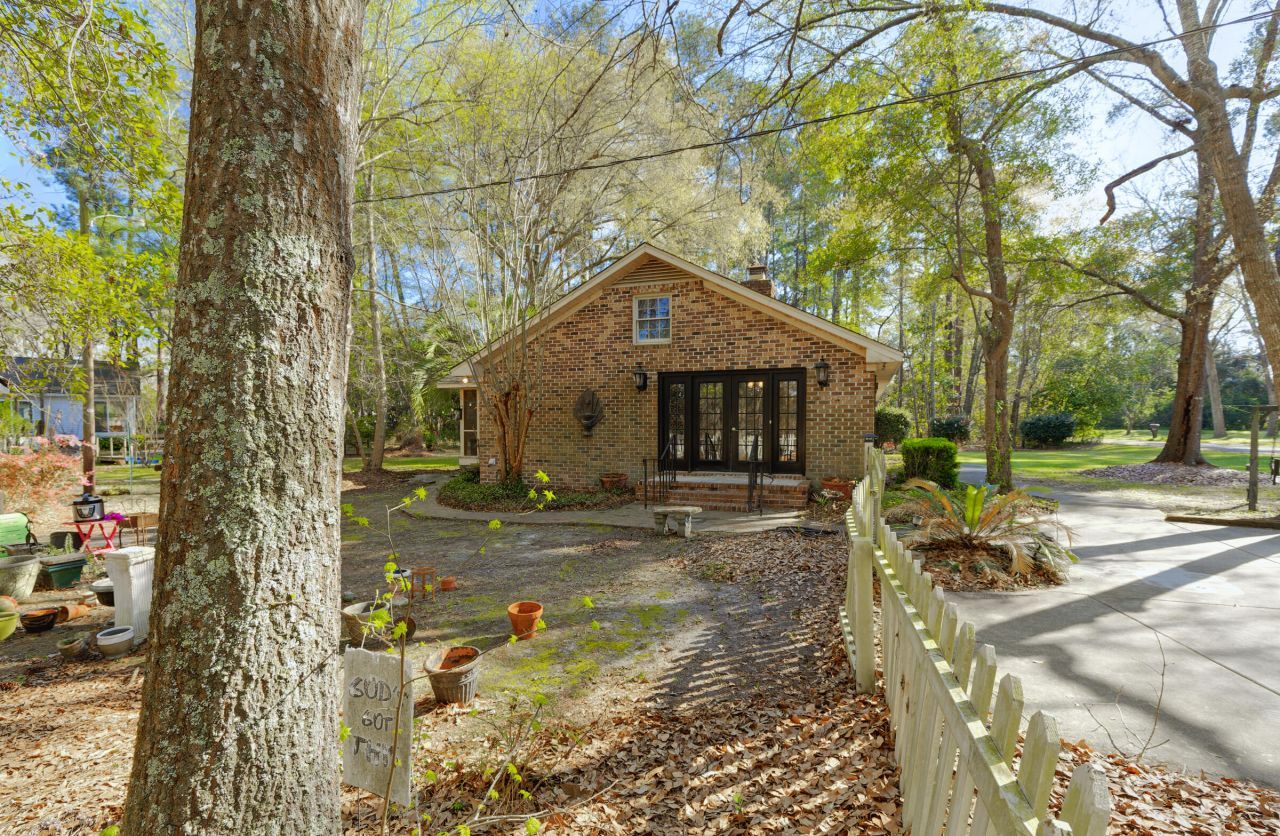 101 Dorchester Lane Photo 13