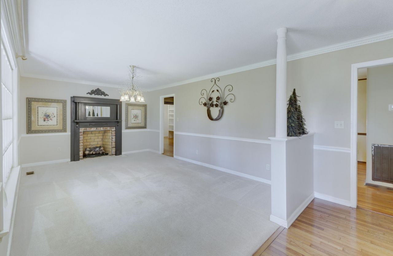 101 Dorchester Lane Photo 16