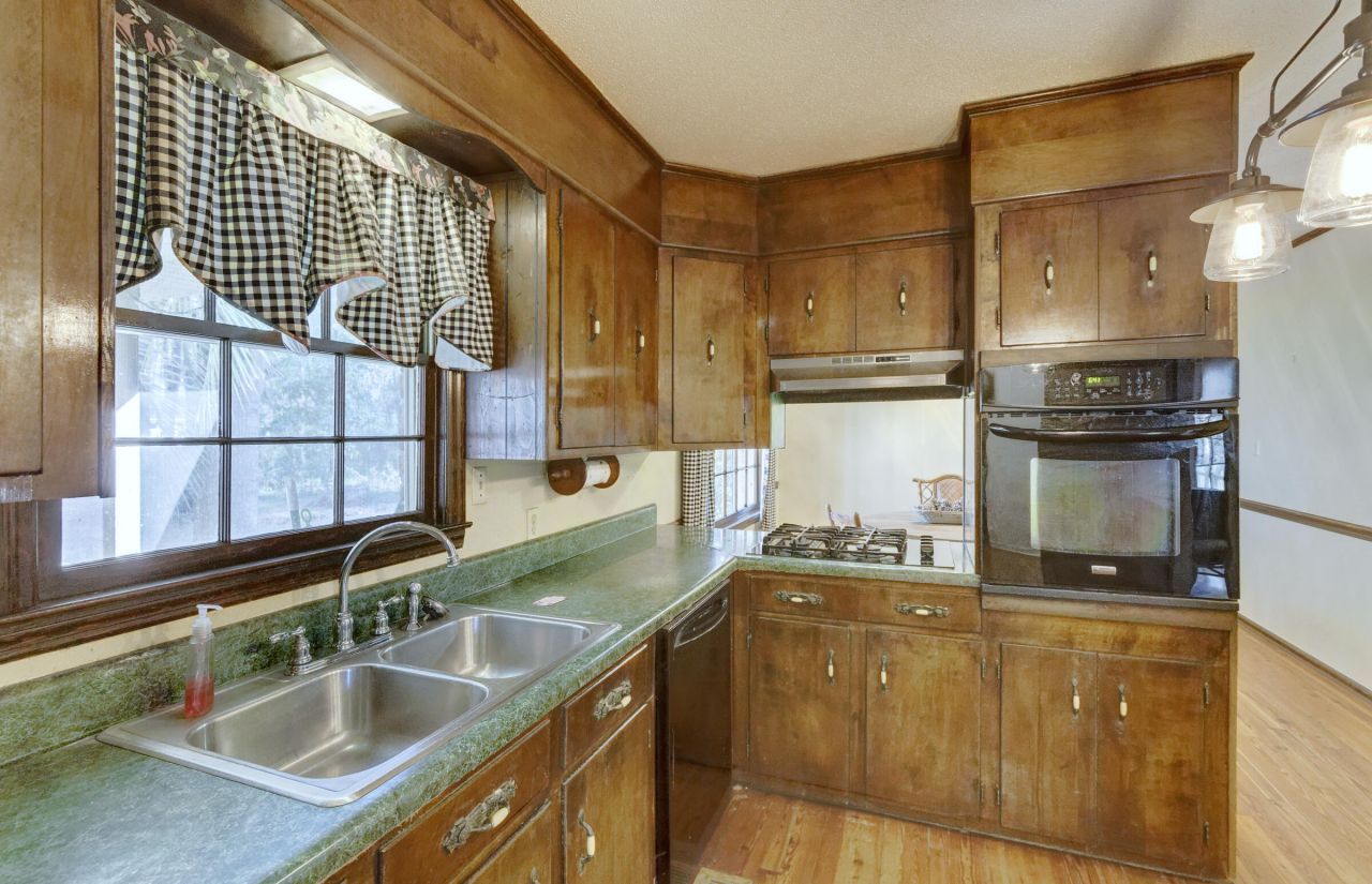 101 Dorchester Lane Photo 24